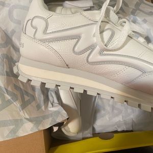 Brand new Marc jacobs white and grey runners.